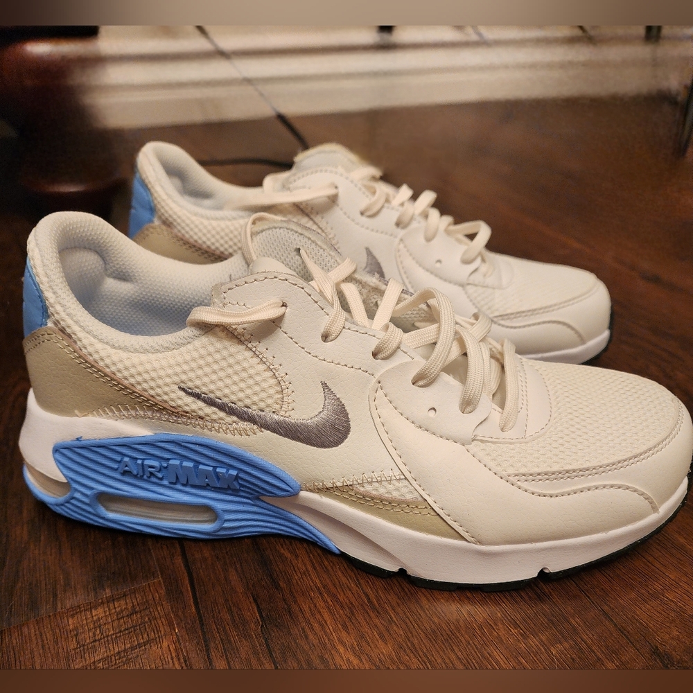 Nike Air Max Excee Summit White Sneakers